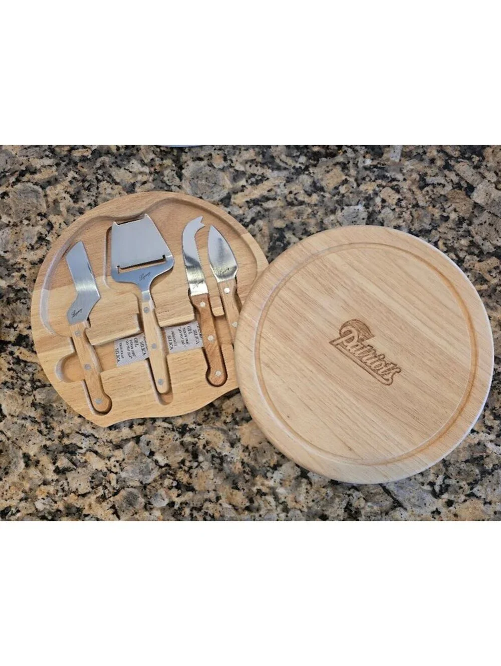 New England Patriots Circo Cheese Board Tool Set NFL NIB